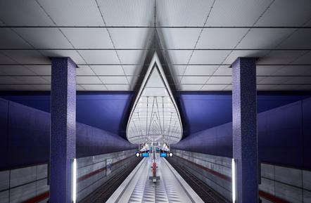 Peter Karg - U-Bahn-Station Hasenbergl - AT