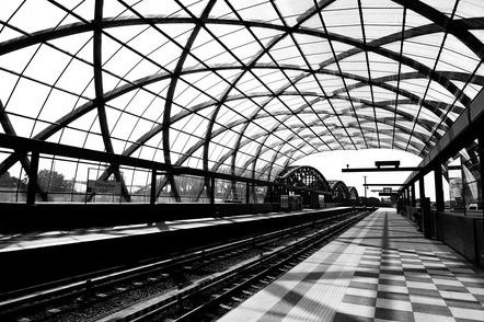 Fotowalk Hamburg - Reinhard Pönopp - S-Bahn Station Veddel